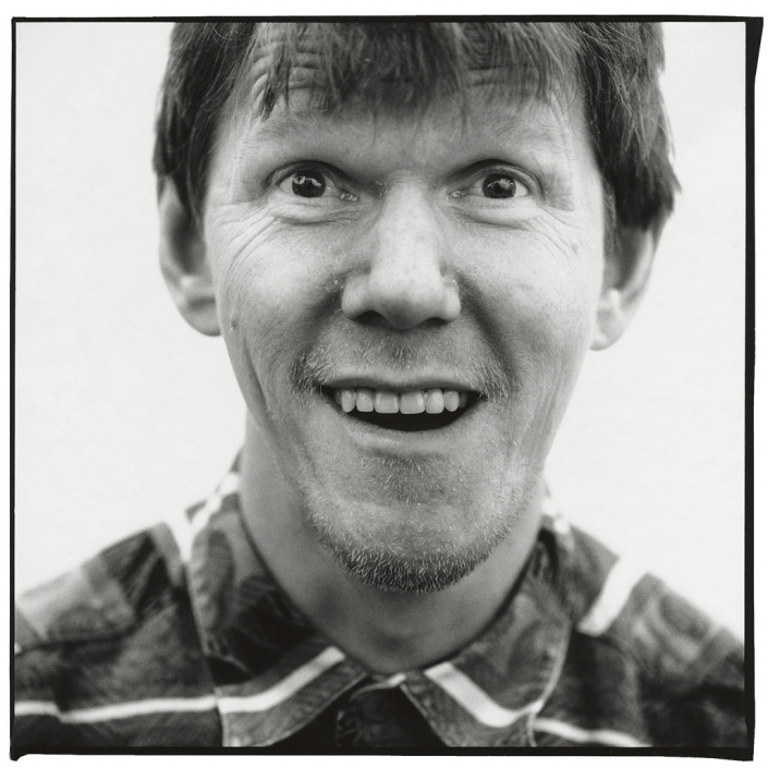 Martin Schlumper Künstler Portraitfoto in schwarz weiß © Hermann Jansen